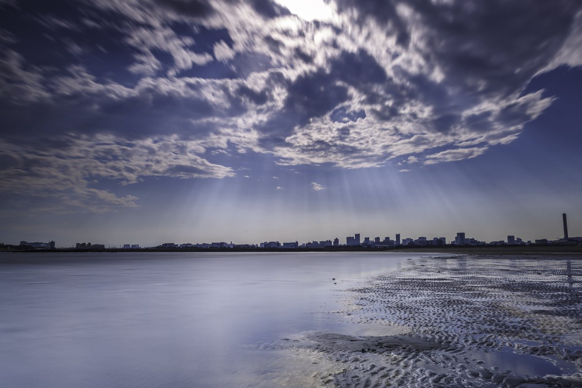 LEEFilters's tweet photo. HiRoKi - Light falls
📍#Tokyo #Japan
📷 : @Canon #EOS 5D #Mark3
⭕: EF24-105mm f4L IS USM @ 24mm
⚙️: f/13, ISO 50, 30s
⬛ @LEEFilters #LEE100 #ProGlass 3.0 #10stop #NDGrad & 0.9 #3Stop) Soft ND Grad
🔗: https://t.co/SDXDdx4pxk https://t.co/jOMKHwZ928