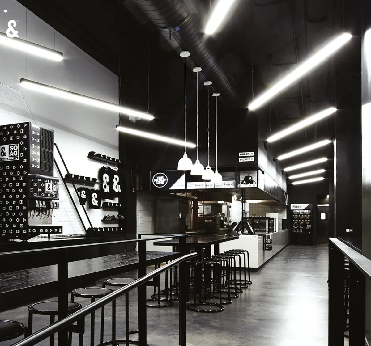 AstorPlaceNYC's tweet image. Welcome back to Astor Place &amp;amp;pizza! Specializing in artisan pizza and dough, &amp;amp;pizza is THE #pizzaplug. Head to greenwichvillage.nyc/places/pizza/ for more information. 

📸: @andpizza