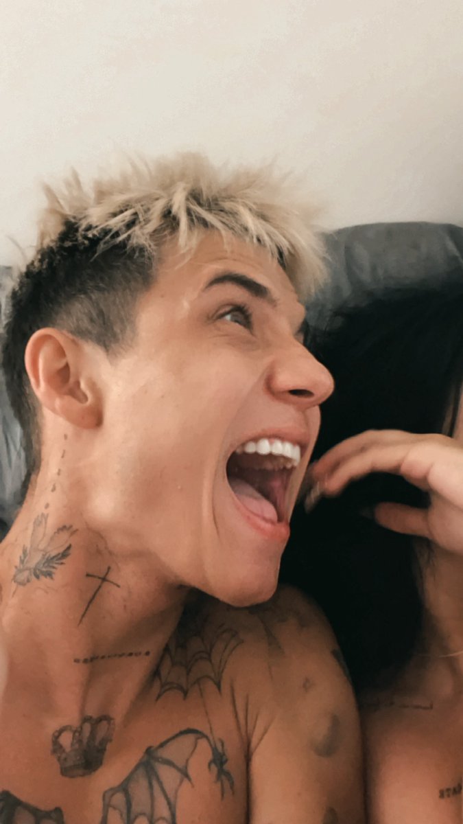 jxdn_hsslr's tweet image. I want him to be happy forever.  

REQUEST @jadenhossler @MTV #FridayLiverstream