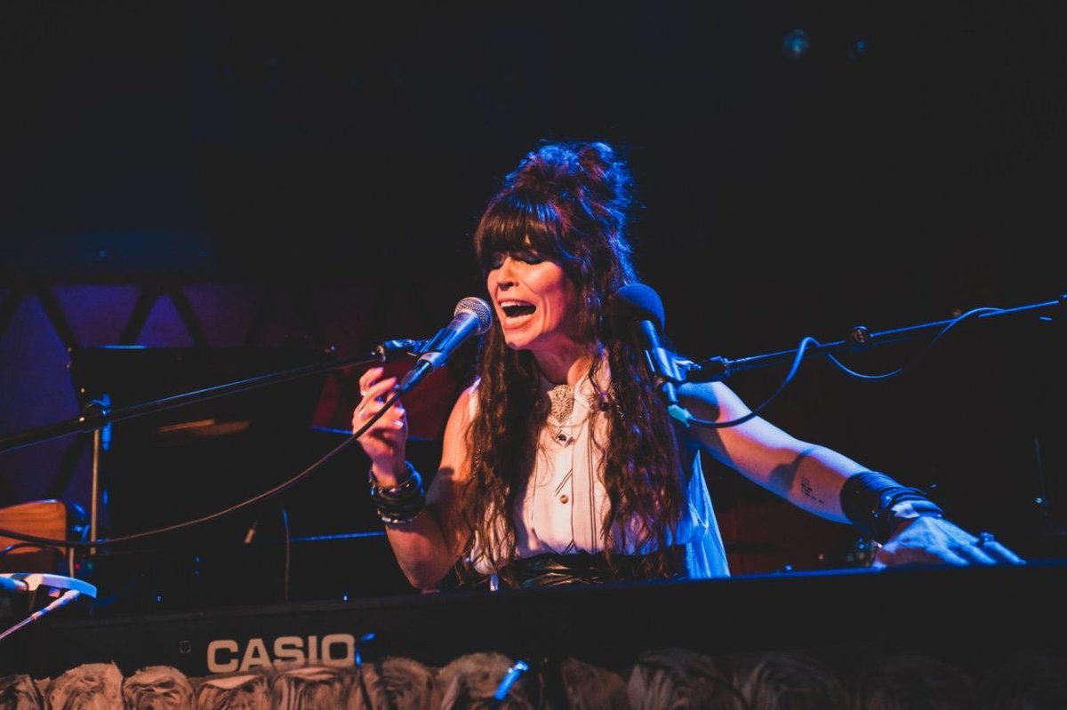 Concert Crack tweet media