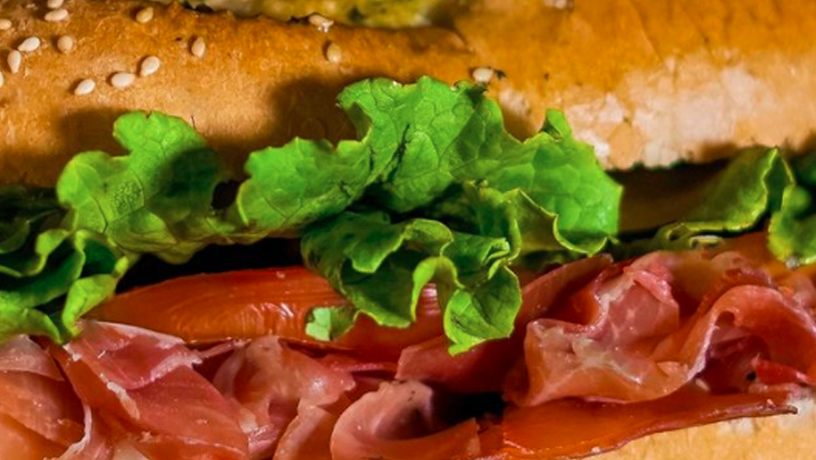 Nuestro panino de jamón serrano es la mejor opción para comer el día de hoy.

#coffee #followme #like4like #f4f #love #photooftheday #instagood #picoftheday #latte #latteart #tea #latte #latteart #coffeetime #travel #cdmx #instagram #instalike #latteartgram #picoftheday #art