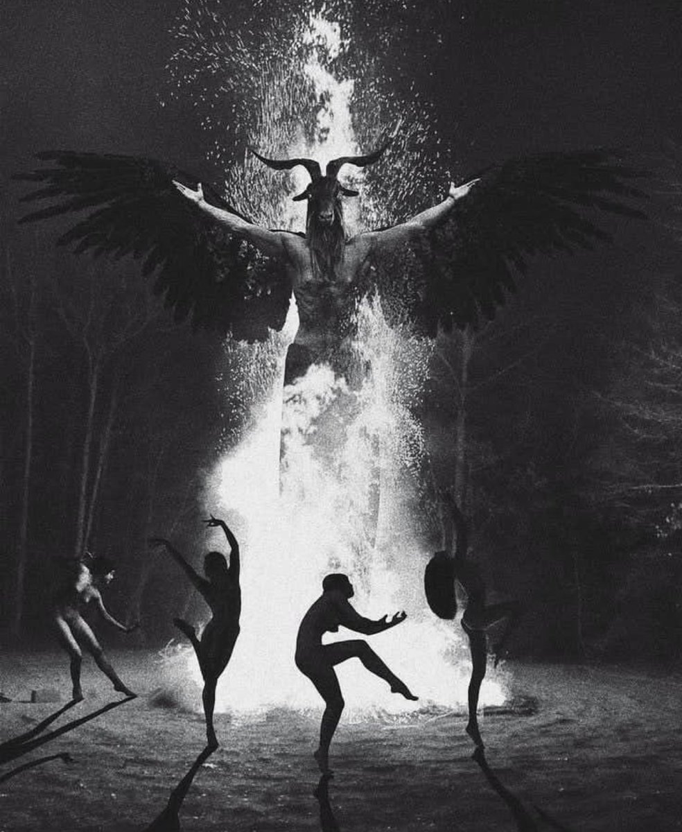 BrokUbbe's tweet image. Akephalos shine to me