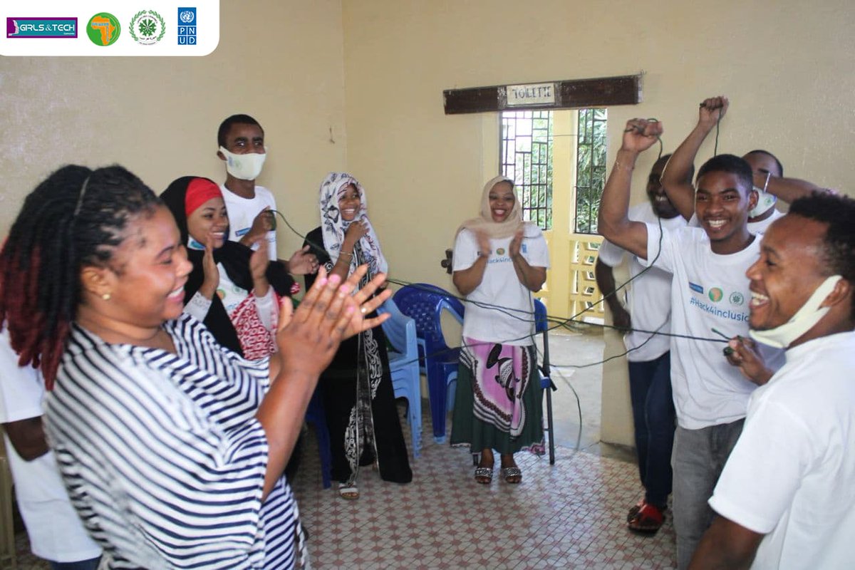 GirlsAndTech's tweet photo. 💥💥💥
Atelier pratique à Anjouan jour 2
Les participants aux ateliers pratiques à #Anjouan dans le cadre du #Hack4inclusion ont eu l'occasion de profiter des activités d'#inclusion #socio_économique.
@PNUD_Comores https://t.co/JlUAQKq8Le