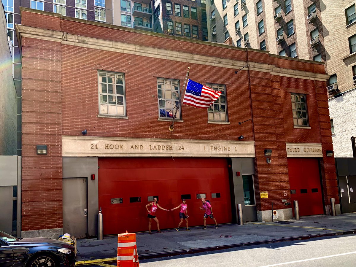 Run2Respond's tweet photo. #run2respond is off to run the streets of #nyc https://t.co/uGyxsG9Ien