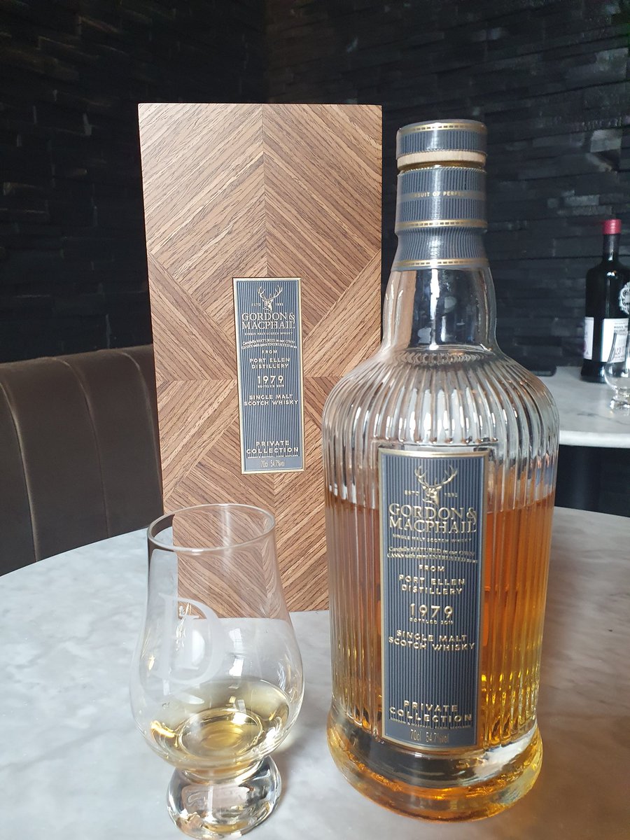 1979 Port Ellen. Shout out to the generosity of <a href="/SingleMaltVault/">CJ</a>!! You the man and this the dram 👊🥃🥃🤤