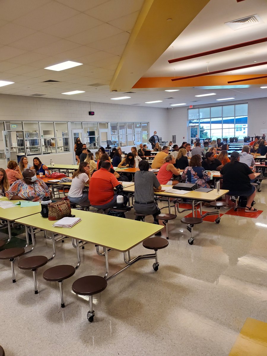 Stephanie Smith tweet media