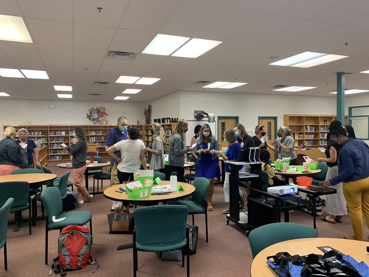 DogwoodFairfax's tweet photo. We’re so hyped to welcome our newest Dragons to our Dogwood family! #enrichengageempower @FCPSRegion1 https://t.co/KcIG6E3YFA