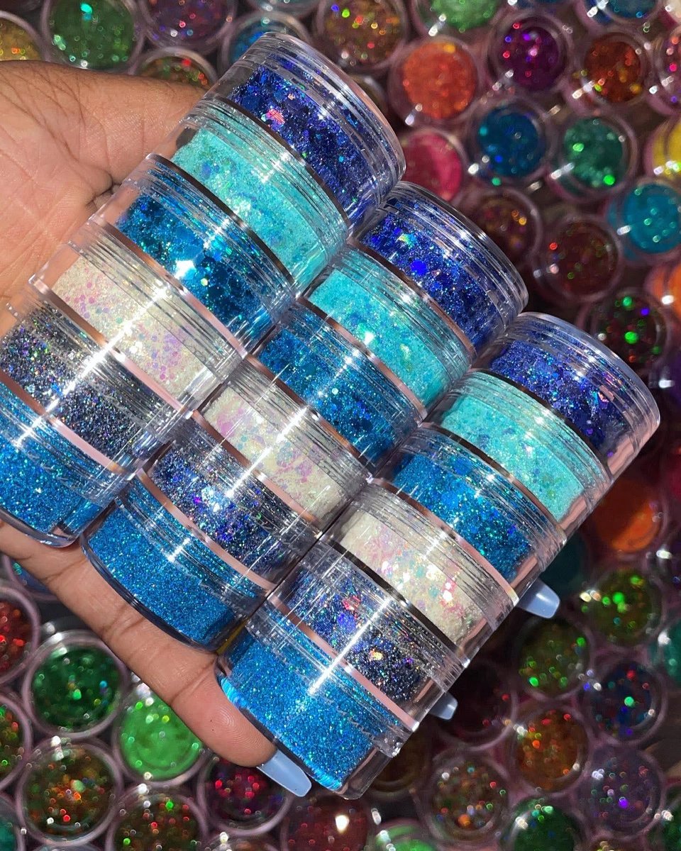 QueenRellBeauty's tweet photo. Shop With Us Online! https://t.co/1mTXFGBByg. Check Out Our Growing Cosmetic Shop! Purchase Your Next Cosmetic Product With QueenRell Beauty! 

https://t.co/1mTXFGBByg https://t.co/yUBQpKFtCE