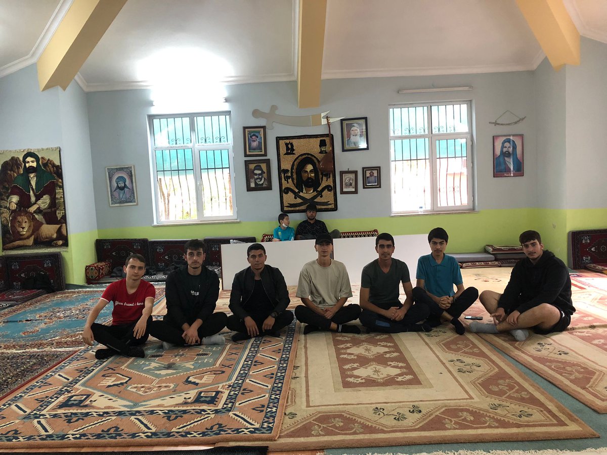 #Telafidebendevarım kapsamında düzenlediğimiz Düzgün Baba Ziyareti 
<a href="/tcmeb/">Millî Eğitim Bakanlığı</a>
<a href="/TunceliValiligi/">T.C.Tunceli Valiliği</a>
<a href="/Tunceli_MEM/">Tunceli İl Millî Eğitim Müdürlüğü</a>
<a href="/gurselekmekci/">Gürsel EKMEKCİ</a>
<a href="/PulumurMEM/">Pülümür İlçe MEM</a>
<a href="/nurali_ozdemir/">Nurali Özdemir</a>