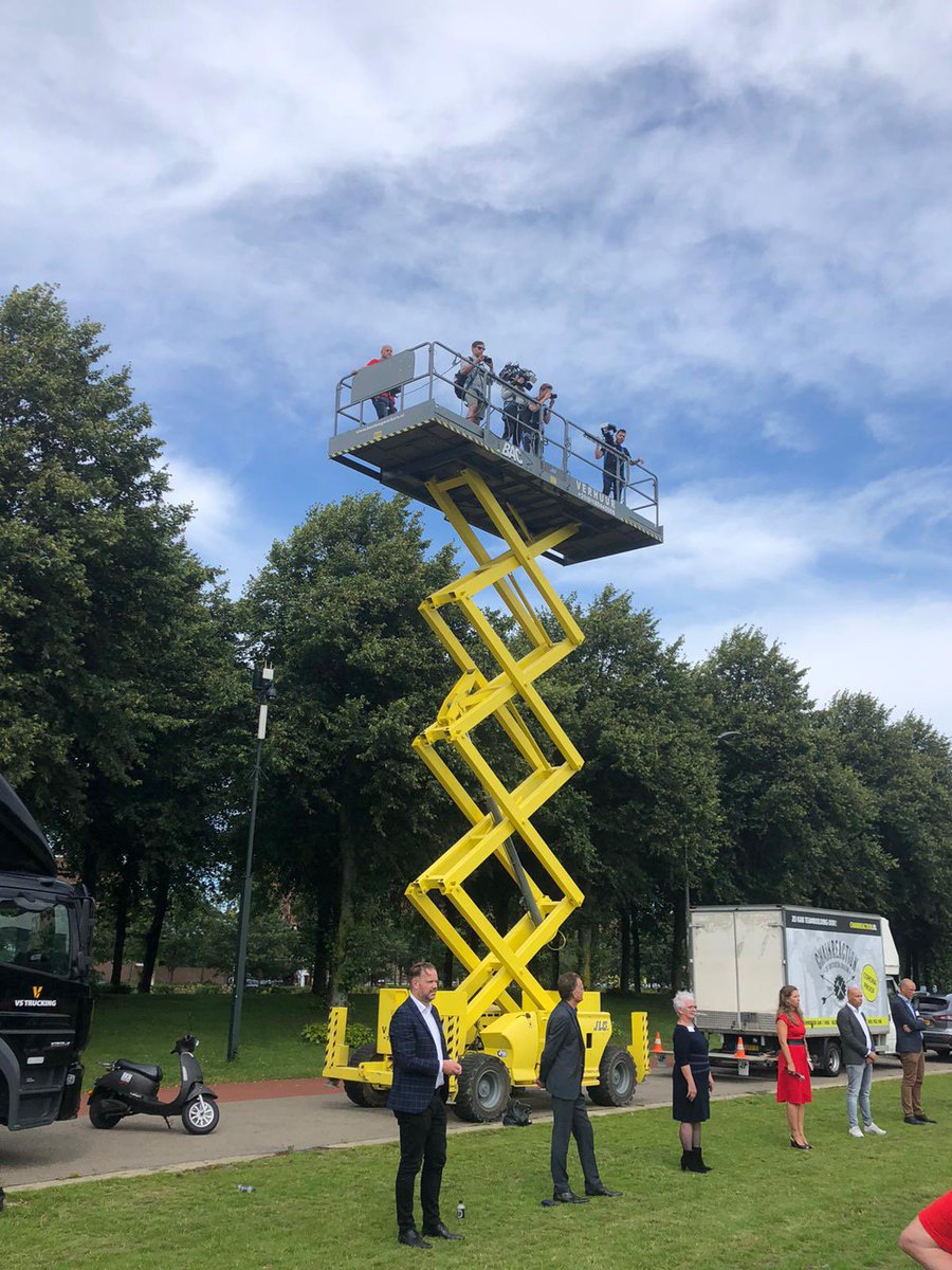 puur's tweet photo. Een vergeten branche maar nodig voor goede communicatie, werkgeluk en samenwerking #codevuurrood πππππππZakelijke eventbranche luidt de noodklok https://t.co/rJQ1Dh8eT4 ππππππ https://t.co/96Ad0KP8Ph