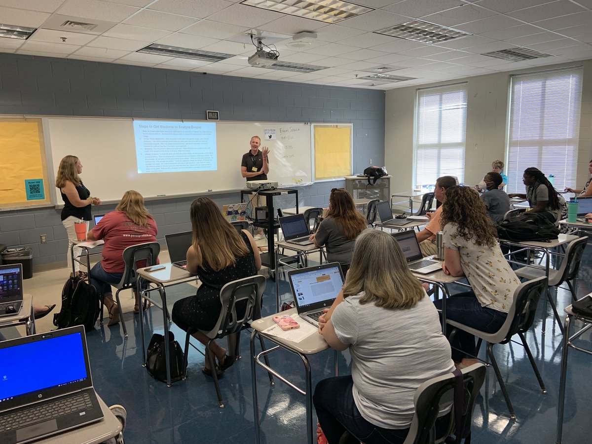 HCPS_Inspire's tweet photo. We are off to a great start at #HCPSInspire! From mentor texts to WeVideo creation, our sessions spotlight great ideas to implement this year! https://t.co/x1qRbQgN49