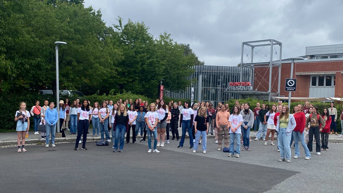 Utrolig flott at ressurser fra Webstep kan være med å inspirere jenter på #TENKtechCamp til å velge #tech! IT-bransjen – og Norge – trenger økt #mangfold for å utvikle de beste løsningene! <a href="/TENKnorge/">TENK</a> <a href="/Abelia_NHO/">Abelia</a> <a href="/IKTNorge/">IKT-Norge</a> <a href="/Lindacath/">Linda H. Helleland</a> <a href="/km_dep/">Kommunal- og distriktsdepartementet</a> <a href="/NITOnorge/">NITO Norge</a>