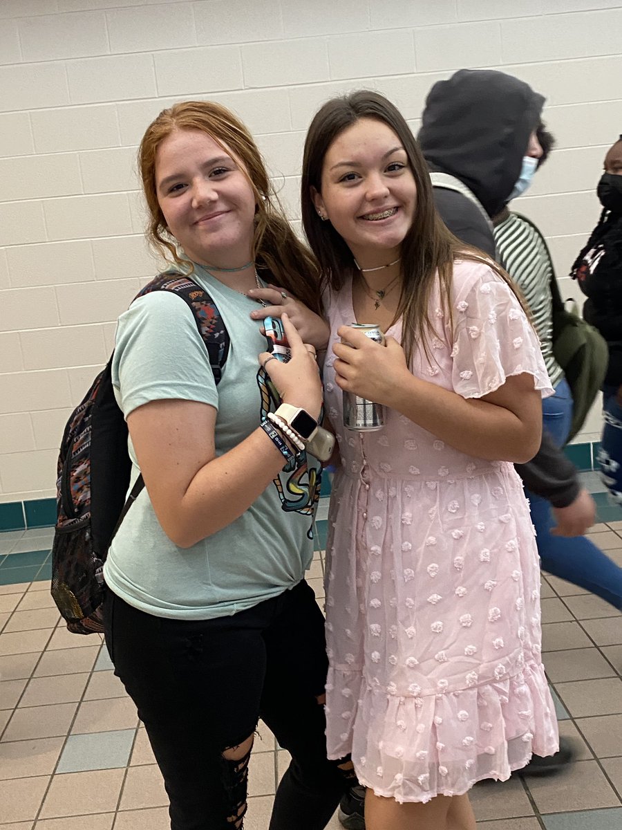 LHS Media (@media_lhs) on Twitter photo First day smiles are some of the best! #LHSrising #WeRiseLP <a href="/AndreEmmons/">Andre Emmons</a> @HarlanNeal5_LHS <a href="/LHSJulieMc/">Julie McManus</a> <a href="/asoderquist/">April Soderquist, M. Ed.</a> <a href="/TeamLufkinISD/">Lufkin ISD</a> First day smiles are some of the best! #LHSrising #WeRiseLP <a href="/AndreEmmons/">Andre Emmons</a> @HarlanNeal5_LHS <a href="/LHSJulieMc/">Julie McManus</a> <a href="/asoderquist/">April Soderquist, M. Ed.</a> <a href="/TeamLufkinISD/">Lufkin ISD</a>