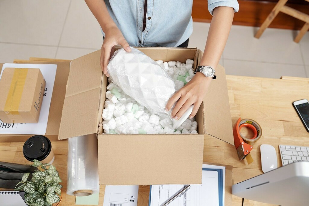 SANDBOXSHIPPING's tweet photo. We'll Get It There Safe.⁠
.⁠
.⁠
.⁠
.⁠
.⁠
.⁠
.⁠
.⁠
.⁠
.⁠
#sandboxshipping #newyork #newyorkcity #shipping #boxes #packing #mail #brooklyn #brooklynny #blackowned #blackownedbusiness #box https://t.co/f3JA5o8WD4