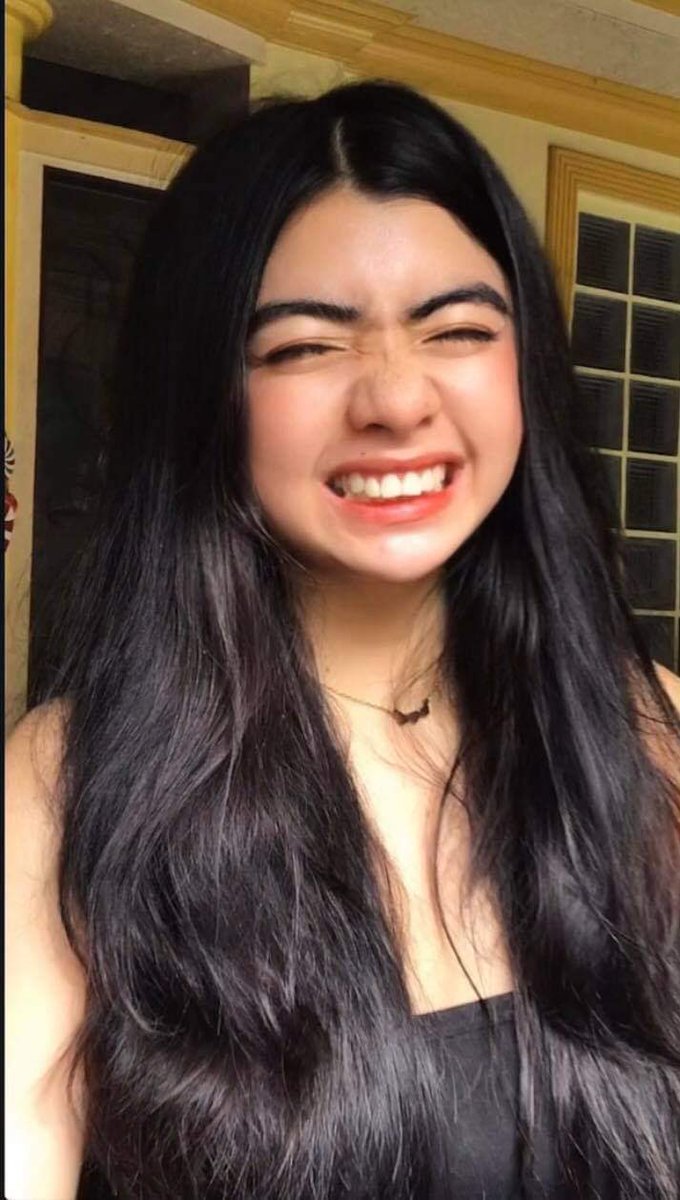 Claudiobojoh's tweet photo. Kadang ngeselin banget ini orang, tapi namanya sayang, ya mau gimana? 😅 https://t.co/mGodZxcvHA