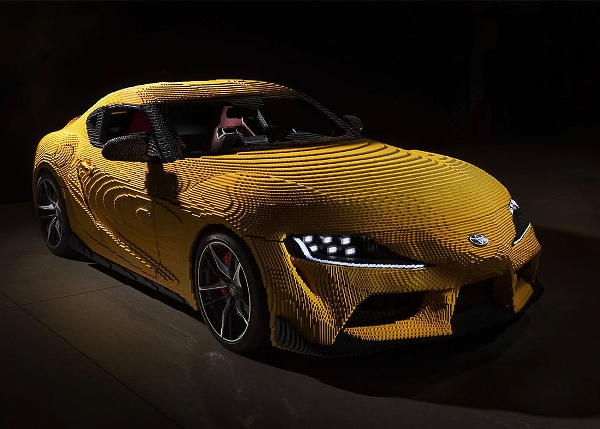 AutoBuzzmy's tweet photo. This full-scale @LEGO_Group Toyota #Supra can actually be driven on the roads 😱😱 

Read more here ▶ https://t.co/Z4gWrxgUj5 https://t.co/Lb22IBoG3r