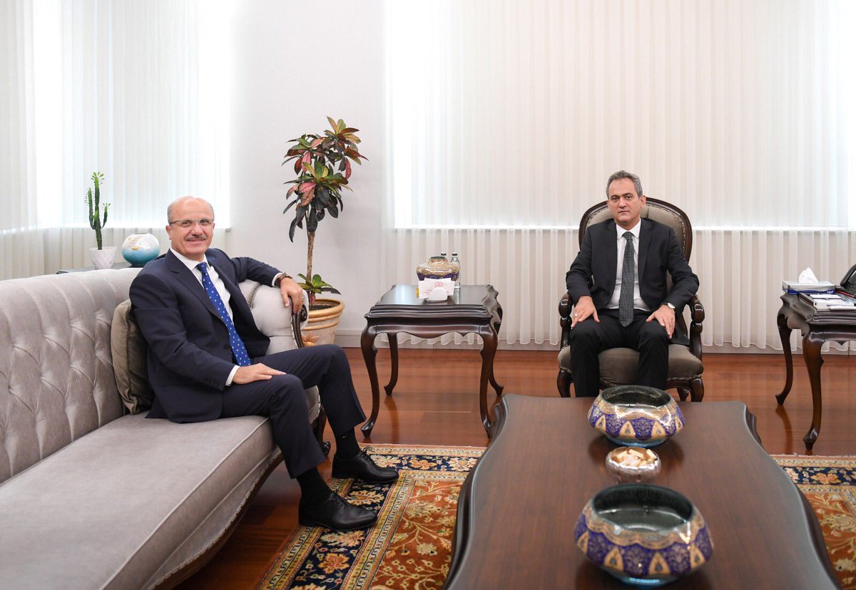 Bakan Özer, YÖK Başkanı Özvar'ı Kabul Etti

Görevine yeni başlayan YÖK Başkanı Erol Özvar, Millî Eğitim Bakanı Mahmut Özer’e hayırlı olsun ziyaretinde bulundu.