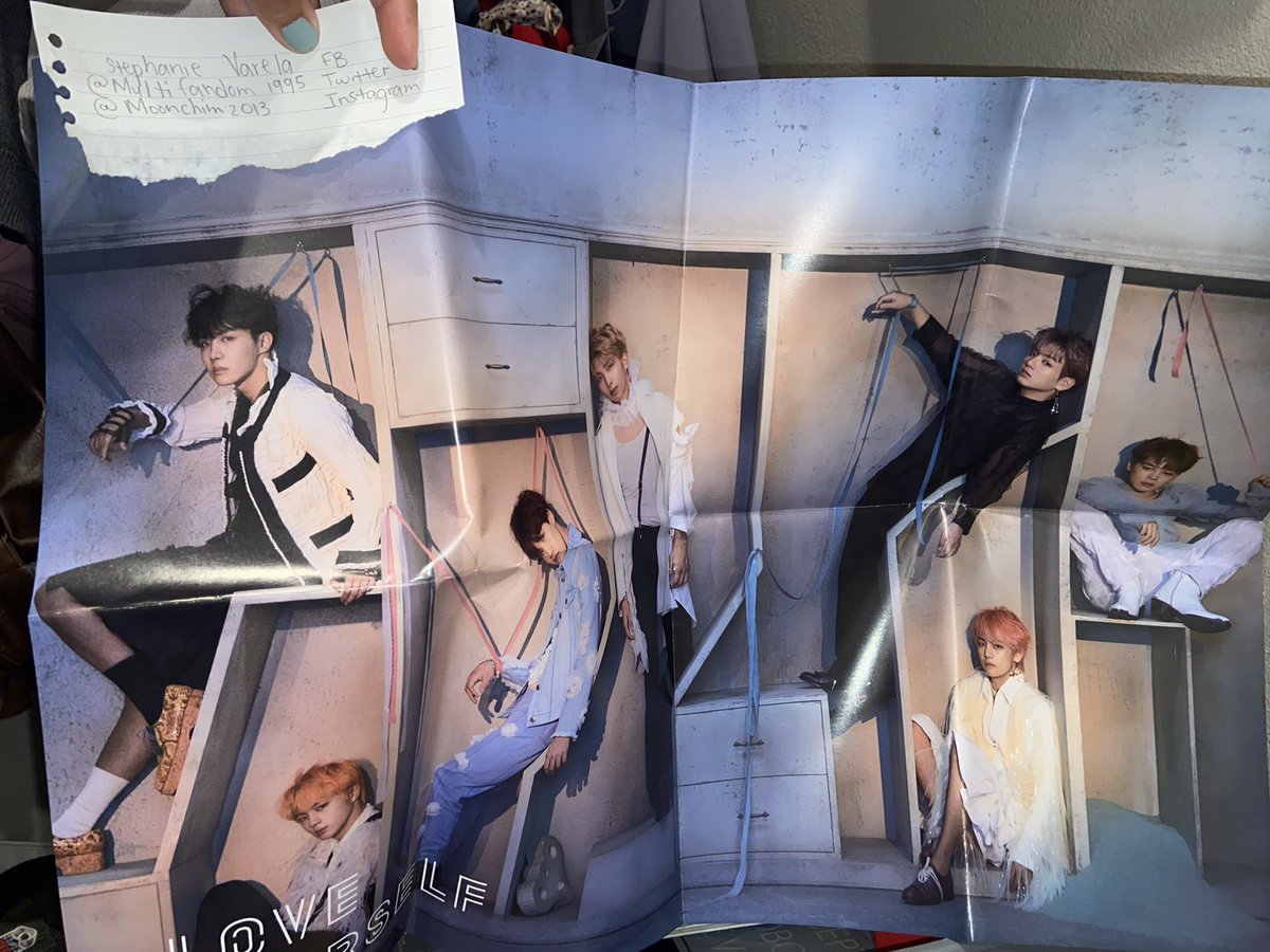 Multifandom1995's tweet photo. [SELLING]
BTS LOVE YOURSELF POSTERS (FOLDED) $5 each 
SHIPPING NOT INCLUDED
Great condition! #BTS #LYalbum https://t.co/6RCUqMmPry