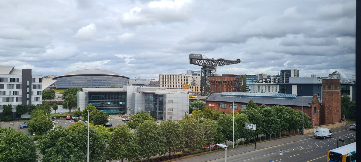 ScotFoodReview's tweet image. Pretty nice view out the bedroom window this afternoon! @Village_Hotels #glasgow