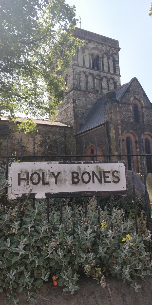REonDemand_RE's tweet image. Where are we today? #REonDemand #tour #holybones #REuk