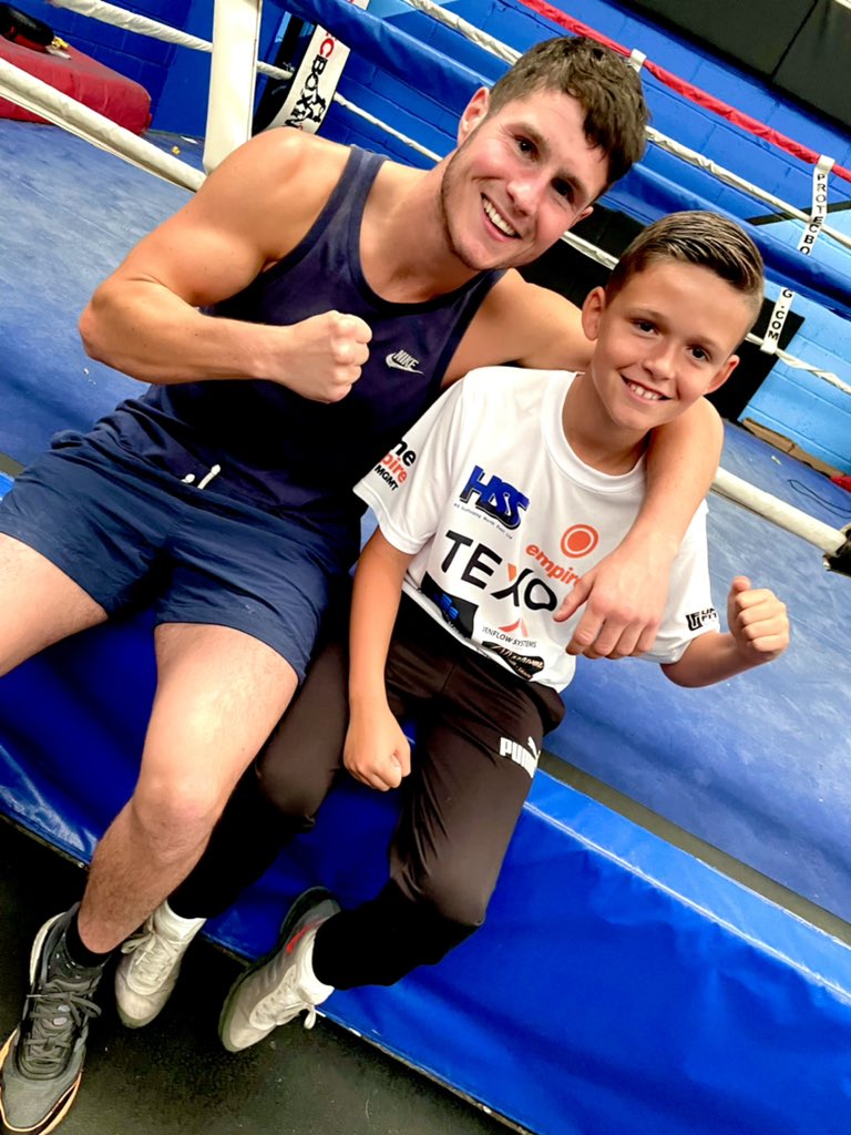OneEmpireJamie's tweet photo. When the boy met @josephlaws
โข
#ThisIsEmpire #bombsquad #northeast
#myboy #joelaws #empireprotape
โซ๏ธโช๏ธ๐ https://t.co/a7ejpV5Li3