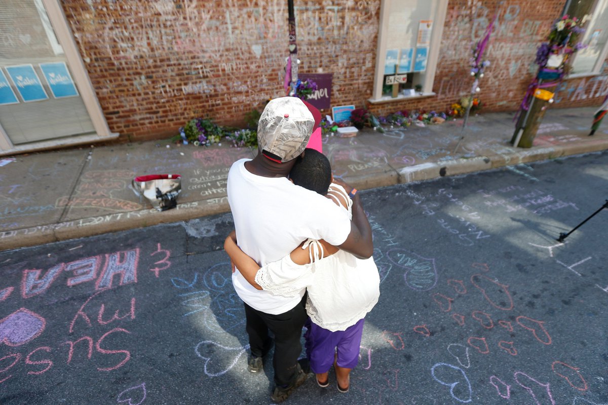 #HeatherHeyer was killed 4 years ago today while protesting against the Charlottesville white supremacist rally.

A neo-Nazi drove his car into anti-racism protesters, killing Heyer and wounding others. He was sentenced to life in prison for hate crime charges, plus 419 years.