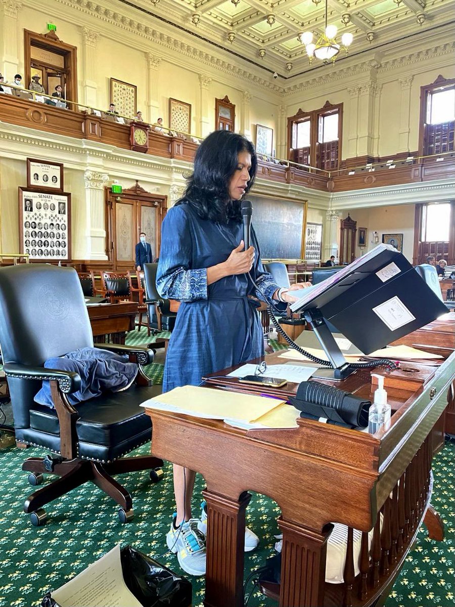 15 hrs ago I stood to filibuster #SB1 & give a voice to the constituents who this bill attempts to silence. 

I know #VoterSuppression anywhere, is a threat to democracy everywhere.🗳

Proud to shine a light on stories of everyday Texans & stand up for the promise of democracy.
