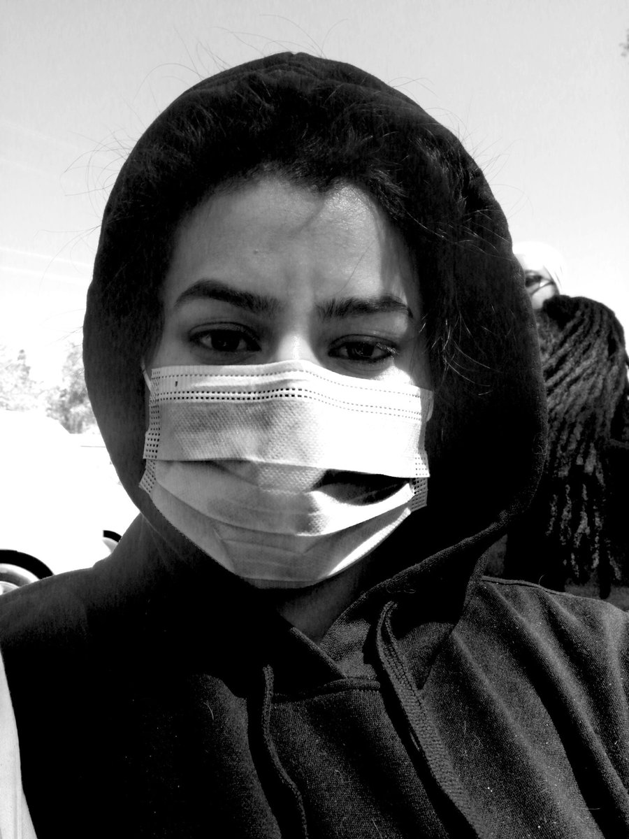 9 hours and counting! We will wait until we vote! 🗳

Remember that the Law says that as long as you are on the queue between 06:00 and 18:00 hrs you cannot be turned away. Voting should only stop when all those who are on the queue at 18:00 have voted! #ZambiaDecides2021 🇿🇲