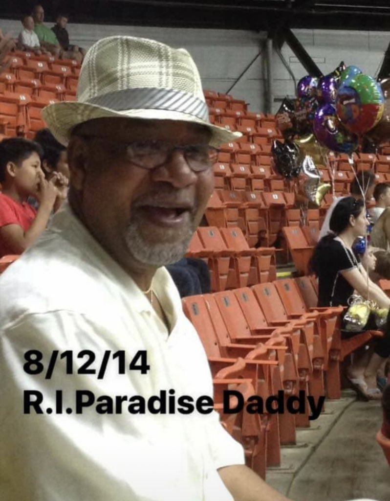 The_RealVanessa's tweet photo. Good morning tweeties. 8/12/14 forever etched in my heart. #johnsdaughter &amp; #jacksonstrong https://t.co/fM78PfDBpZ