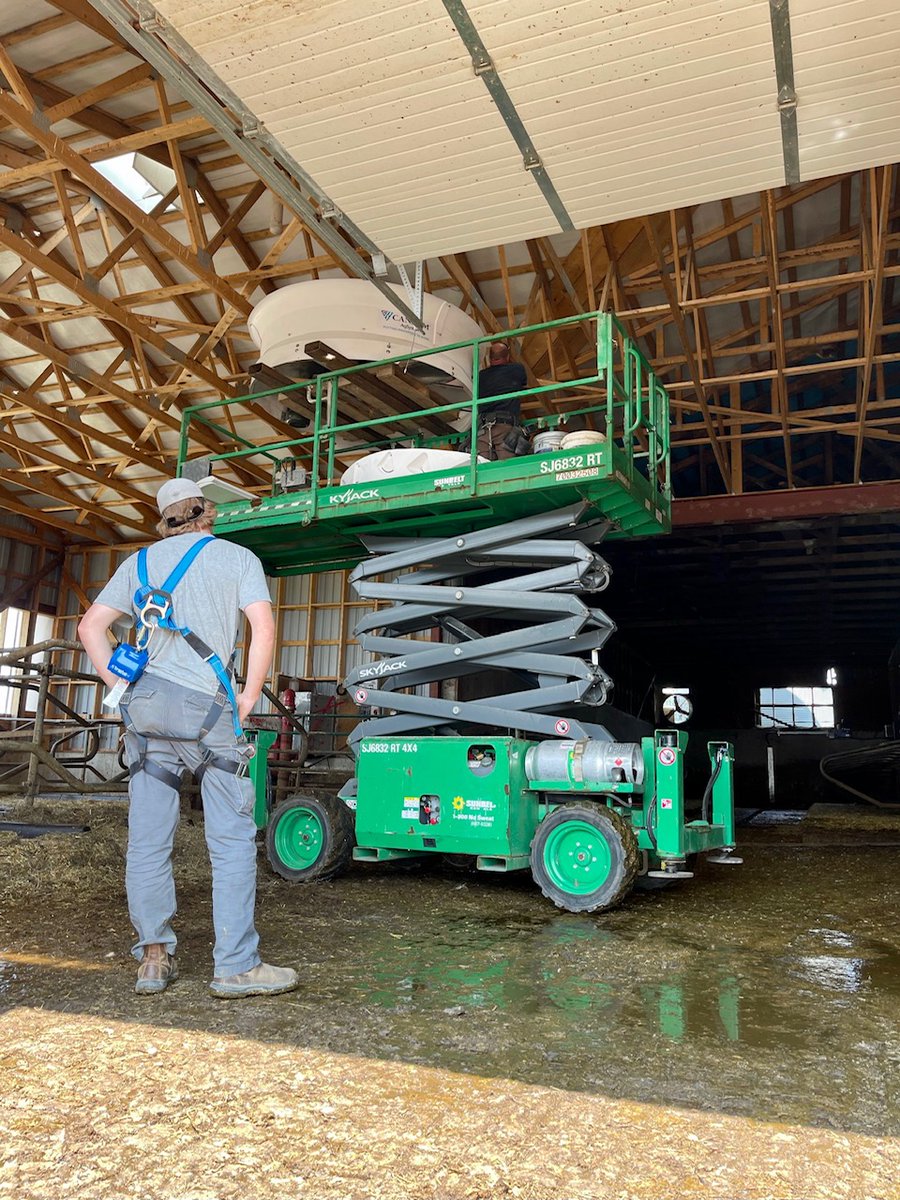 CanarmAgSystems's tweet photo. We hope the girls at Cann Farms will be cool and comfortable during this heat wave with these Canarm 72" Cyclone Plus circulating fans! 🐄😎
#ontag #canarm #dairyfarm #farmlife #farm #ag #fan #upgrades #hurricannholsteins https://t.co/5CFUXWdYSs