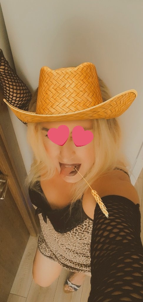 Çılgın fantazi dolu sexi bi geysayim benimle sevsimeye hazirmisin 🔥🔥

#alanyagay  #alanyamerkez  #alanyatravestileri  #alanyatraveﬅi  #alanyasex  #alanyatravestiler  #alanyatravesti  #alanyamasaj  #alanyaseks 

£    €  #alevce25  #alanyaalevce25