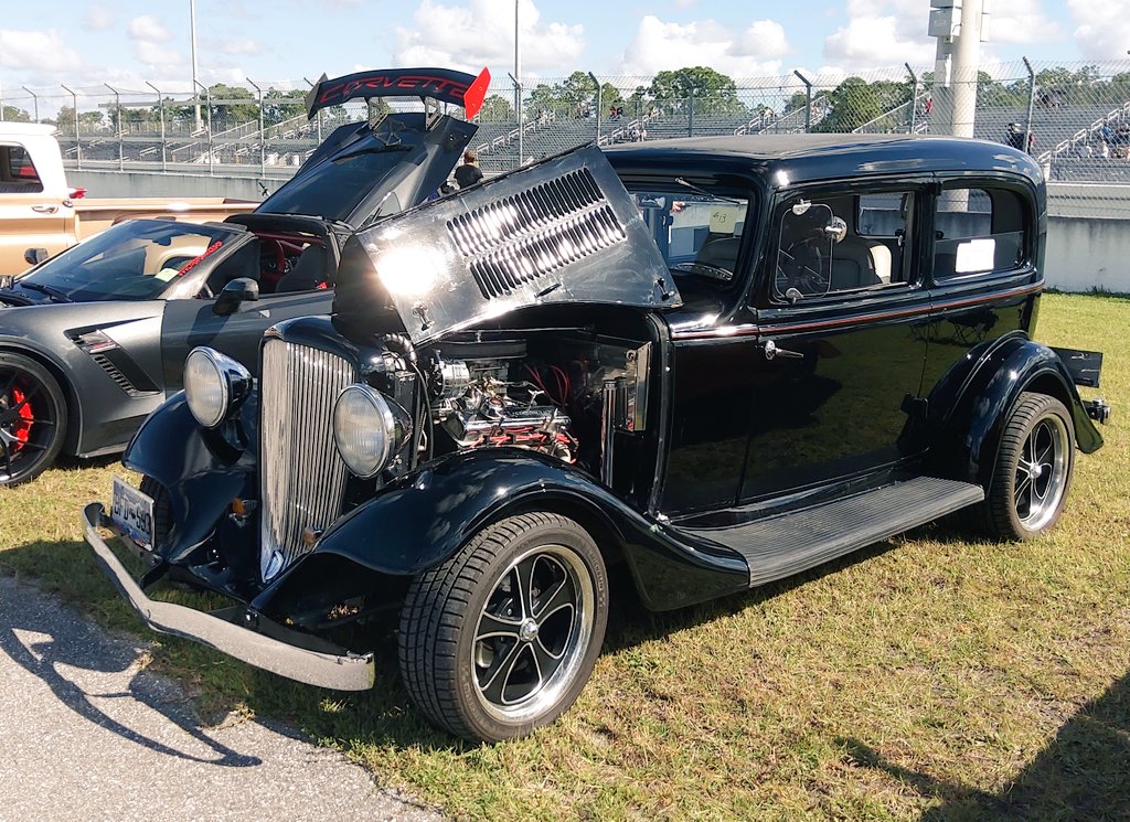 JtecautoP's tweet photo. 1933 #Hudson #Essex #Terraplane
#JTECAutomotive #CLASSIC #ClassicCars 
#Coupe #JohnDillinger https://t.co/keY3B0bhgB