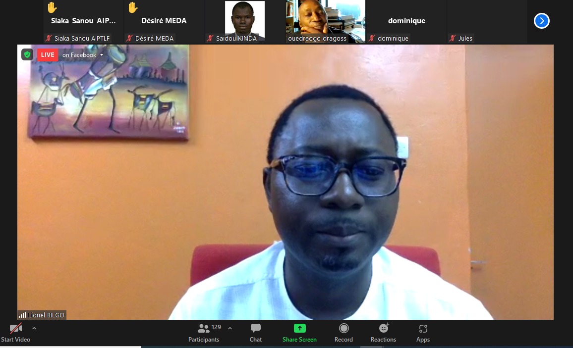 AEBT4's tweet photo. La Conférence des Étudiants Burkinabè de l'Extérieur s'est tenue le 01 Août 2021 en vidéoconférence avec la participation du ministre déléguée à l'intégration Africaine et Burkinabè de l'extérieur Mme. Clarisse Mérindol/ Ouoba. @BurkinaMae
#AEBT #BurkinaFaso🇧🇫 #Jeunesse https://t.co/YPieZWJm4O