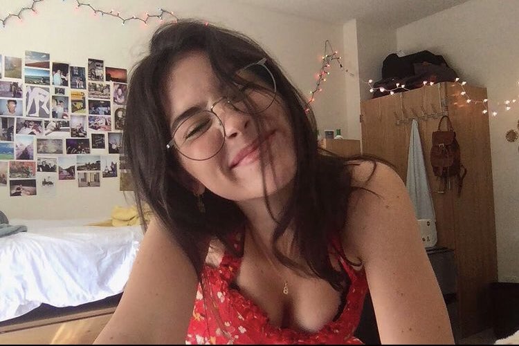 willowsborn's tweet photo. trying to be positive about studying https://t.co/EYhy47B232