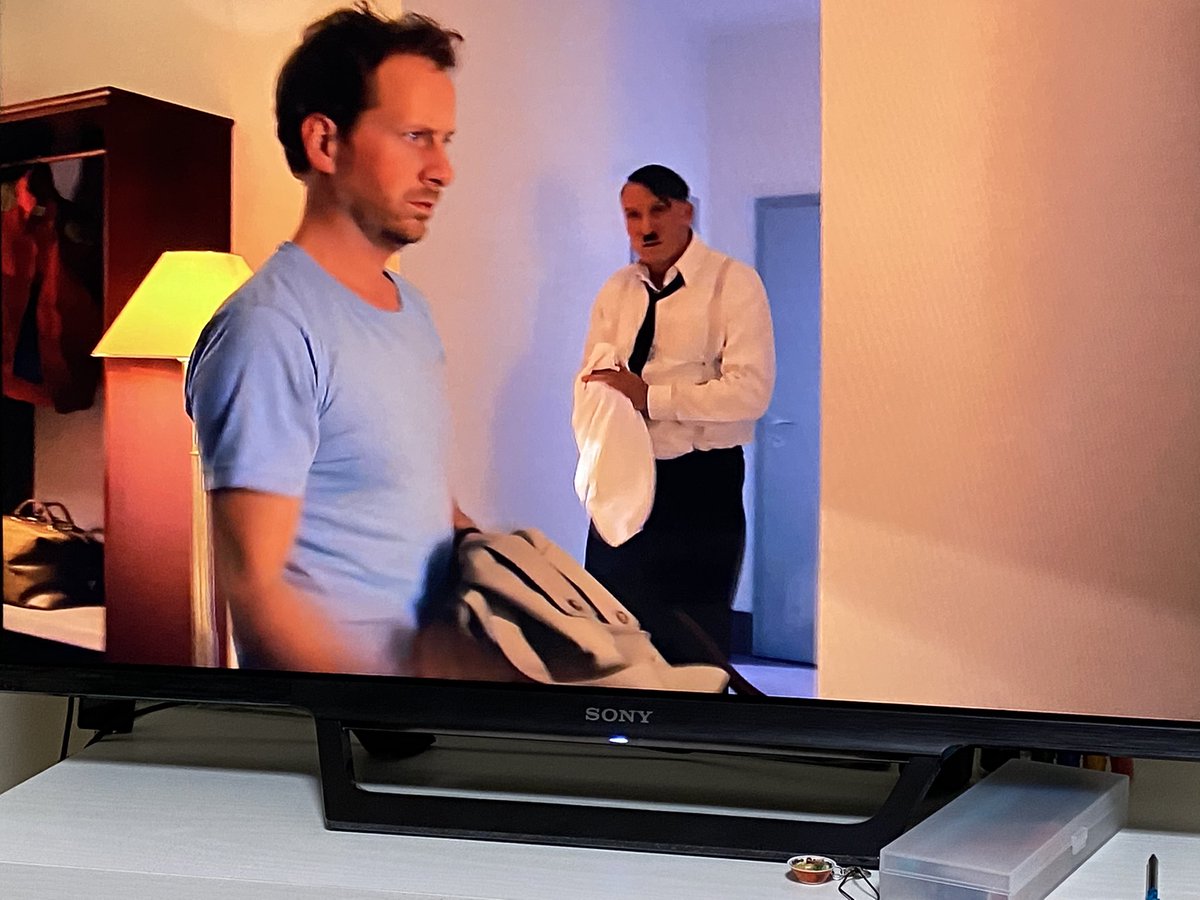 帰ってきたヒトラー 感想 考察 最新情報まとめ みんなの評価 レビューが見れる ナウティスモーション 3ページ目