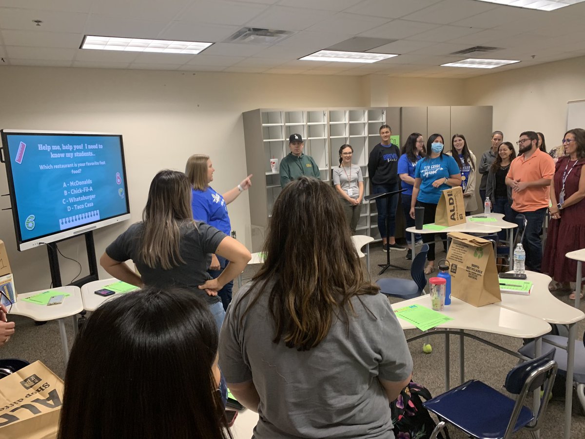 Lindsey Vinson tweet media