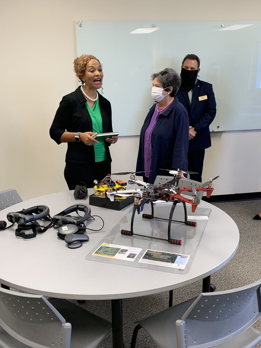 PBSCpresident's tweet photo. Thank you @RepLoisFrankel for continuing to support @palmbeachstate and bringing resources to promote student success! This latest round of almost $2M will help us update classroom tech and train our faculty to teach the workforce of the future! #GoPanthers #MyPBSC #PantherProud https://t.co/n6lxxm1vpI