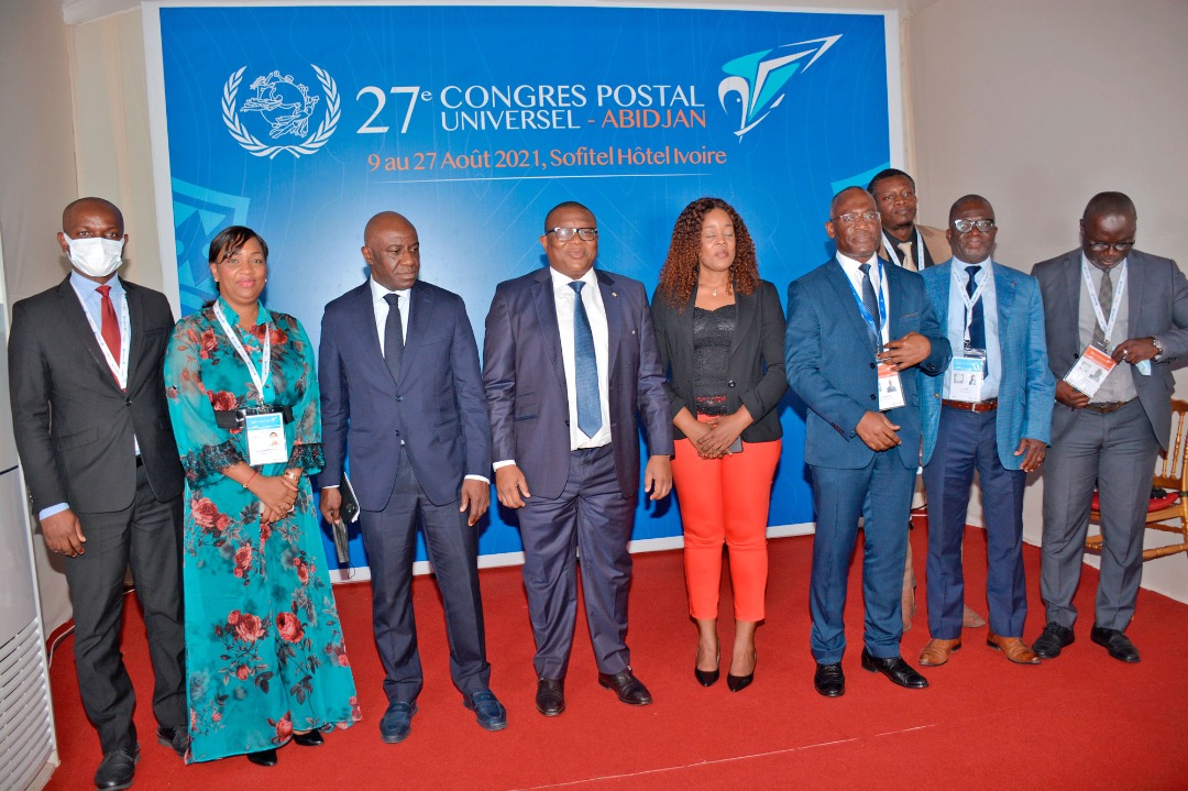 MINCOM_CI's tweet photo. 2/2
Cette inauguration s’est faite en présence de M. Roger ADOM, Ministre de l'Economie numérique, des Télécommunications et de l'Innovation.
#upu27
#MENUTI
#Micomef🇨🇮 https://t.co/1aGZqS1Xq9