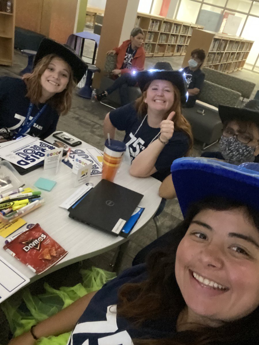 We are lit for the new year!!! #sbisdproud <a href="/oliviamcandrew/">Olivia McAndrew</a>