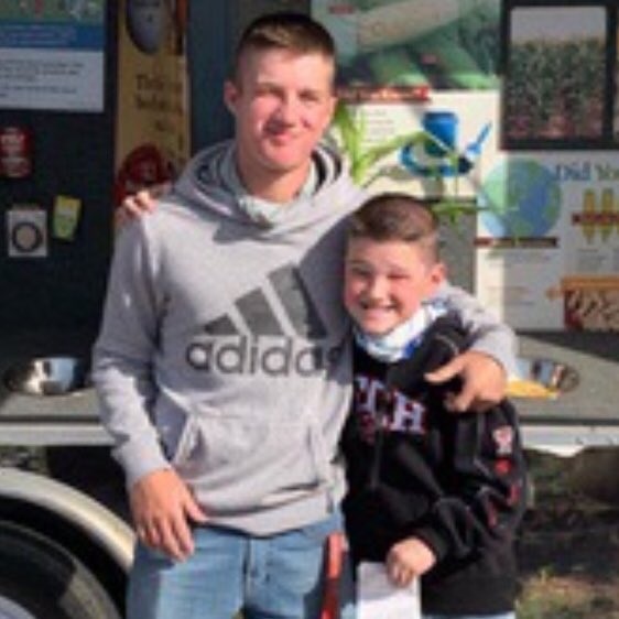 pottsboroffa's tweet photo. Hi, my name is Jay Bradley and I am proudly serving as your 2021-2022 Pottsboro FFA Vice President. I show rabbit compete in livestock judging through the FFA organization. I also enjoy play baseball and basketball. And I am looking forward to serving you this coming school year. https://t.co/owE4phrxfW
