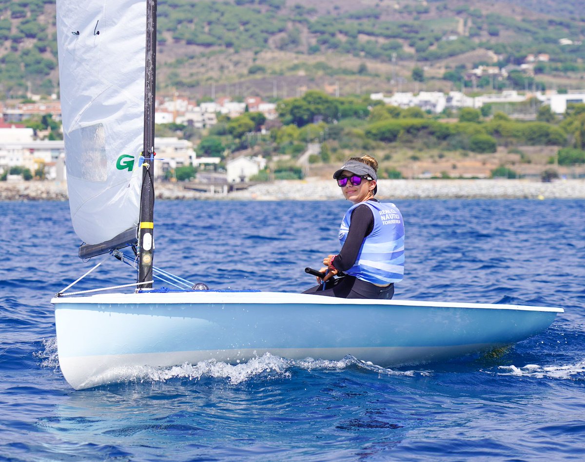 nauticmasnou's tweet photo. Final Campionat Europeu Junior de classe Europa al CNEM Homes Jonathan Lladó SWE9 Roger Tomàs ESP563 Dani Cabré ESP 679 Dones Sophie Menke GER1685 Aina Riera ESP250 Inés Alcañiz ESP 996 #YEC2021 @vueling @StayNautica CEIE Europe @vela_cat @PortMasnou @elmasnou_cat @oficial_rfev https://t.co/sGSLwz0yeV