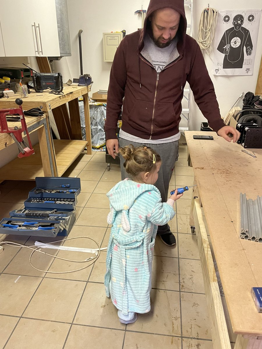 Layla wants to help <a href="/warhsn/">Warren Hansen</a> build his CNC machine 🛠🪚🪛