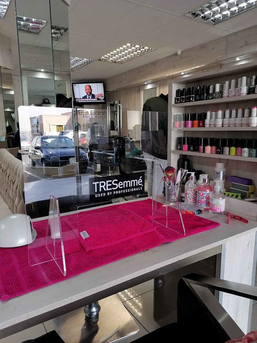 MzanziGal's tweet photo. Protect yourself and your clients. 🤩 #tresemmesa https://t.co/JWI1j4X2LE