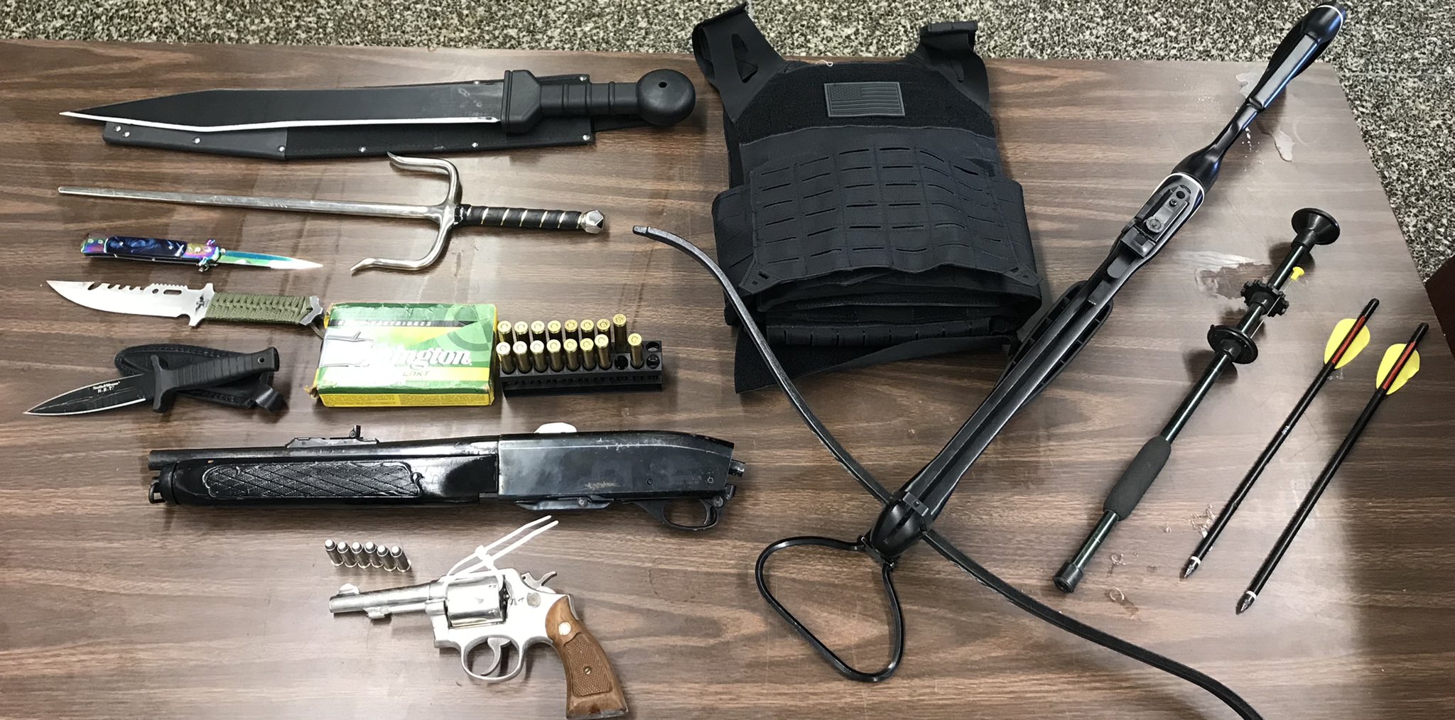 NYPD 114th Precinct on X: After executing a Search Warrant inside of 425  Main Street( Roosevelt Island) your Public Safety Team and Field  Intelligence Officers removed 2 Firearms, 1 bulletproof vest, and