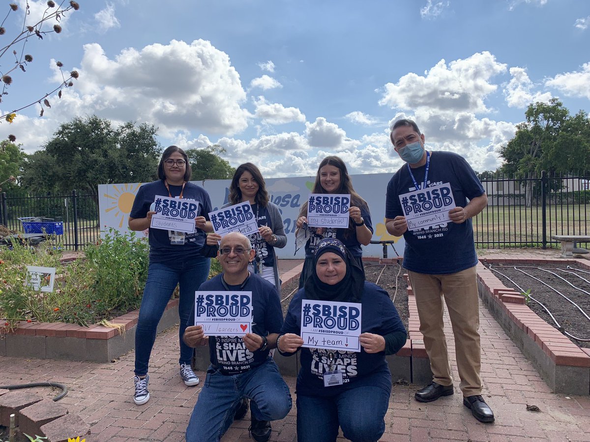 ZhouMathews's tweet photo. We @SBEBears are proud!!! @SBISD @MJenParker @DRodriguez_SBE https://t.co/iDtfKQm8Vv