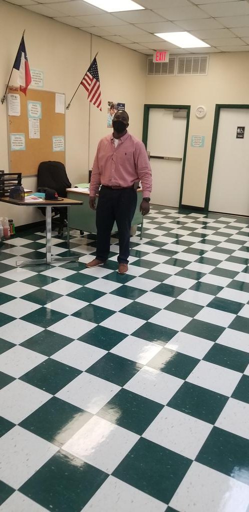 marcusdforney's tweet photo. Great visit this morning at  West Moreland Academy. Staff elated about the start of school. #BuildingChampions #HISDHornets #HornetIMPACT #StingEm #TODAYISTHEDAY #TURNTHETIDE #TAKINGITTOTHENEXTLEVEL #POINTOFLIGHT https://t.co/kHcuRXfdDf