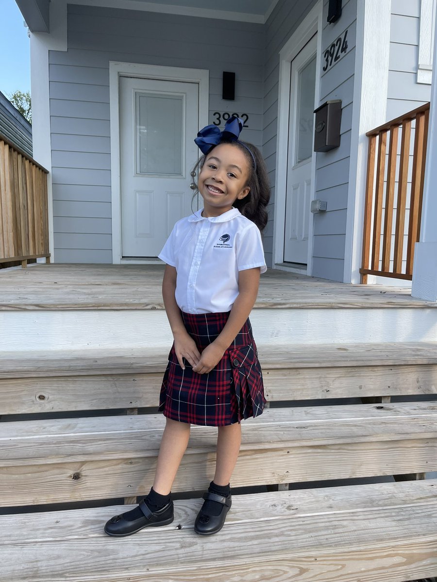 My baby started 1st grade this week &amp; yes I’m crying 😭💞