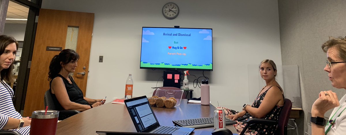 CathyO710's tweet photo. Mrs. Gallagher and I loved meeting with our new @NES_CT staff members this afternoon now that New Teacher Orientation is complete ✅. #NESpride #TogetherWeCan #WeGotThis #newschoolyear https://t.co/aFXqz5QCJ1