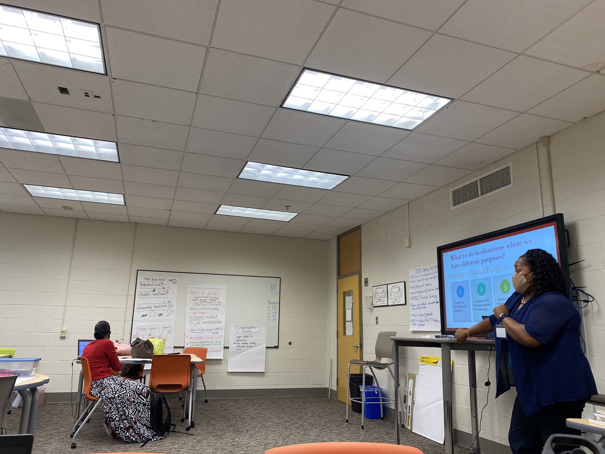 apsiddbess tweet media