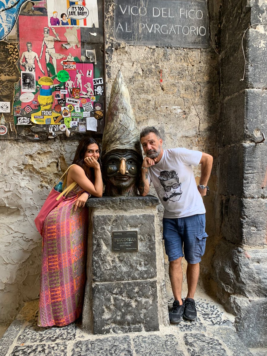 TSottovoce's tweet photo. "Ricette Pulecenella: Magnammo, amice mieie, e po’ vevimmo 
 ‘nfino ca ‘nce sta l’uoglio a la lucerna Chi sa si all’auto munno ‘nce verimmo  Chi sa si all’auto munno nc’è taverna." https://t.co/TSR8YD94kh